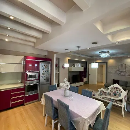 3 Bedroom Apartament