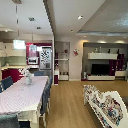 3 Bedroom * تيرانا