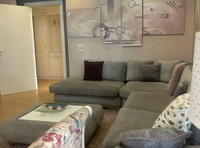3 Bedroom Apartman *